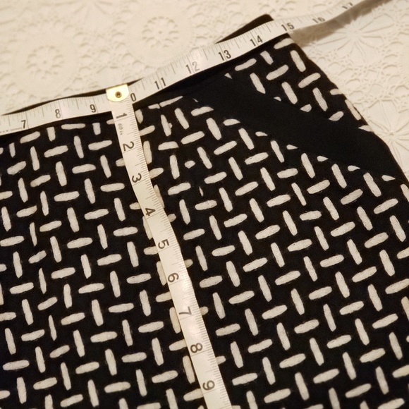 Talbots straight skirt, black/ivory, size 6 - Picture 8 of 8
